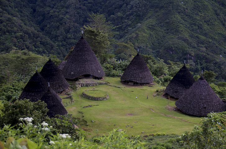 Fakta Menarik Wae Rebo, Desa Adat di Atas Awan