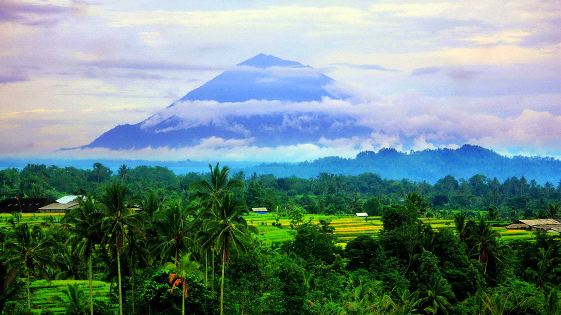 Ini Gunung Berapi Paling Berbahaya di Indonesia, Berani Mendaki?