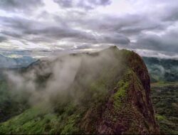 Wisata Gunung Bogor Paling Rekomendasi