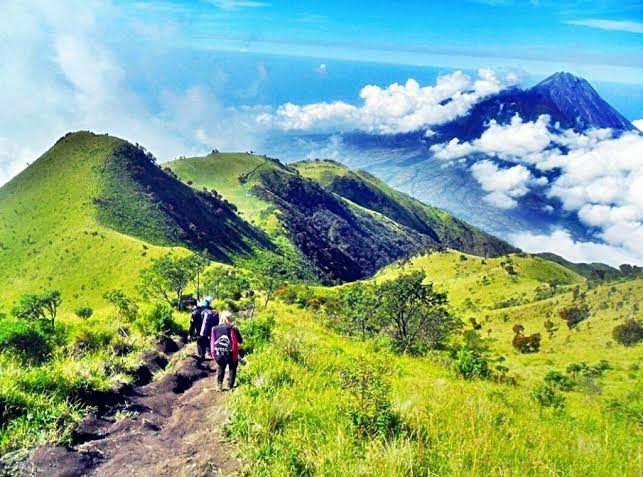 Daftar Wisata Gunung di Jawa Tengah Terbaik untuk Pendakian
